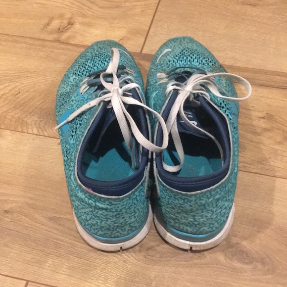 Nike Free Train 4 Shoes - Picture 4 of 7